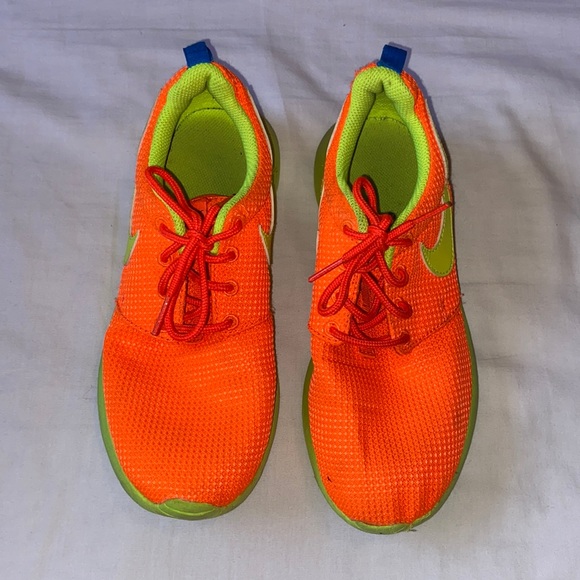 Nike Bright Roshe One - 4.5Y - Picture 2 of 5